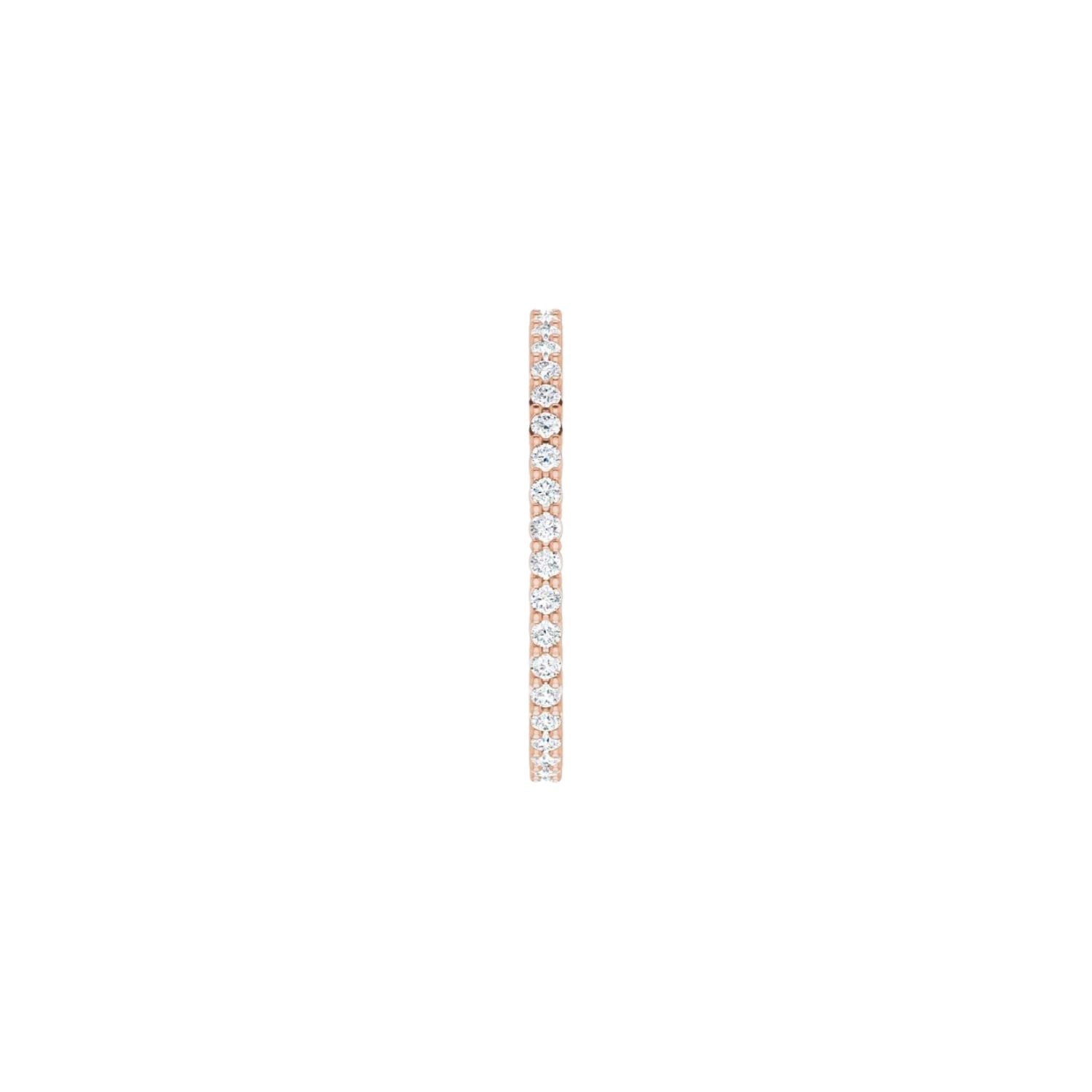 side view of 14k rose gold diamond ring