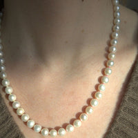 Selene Pearl Necklace