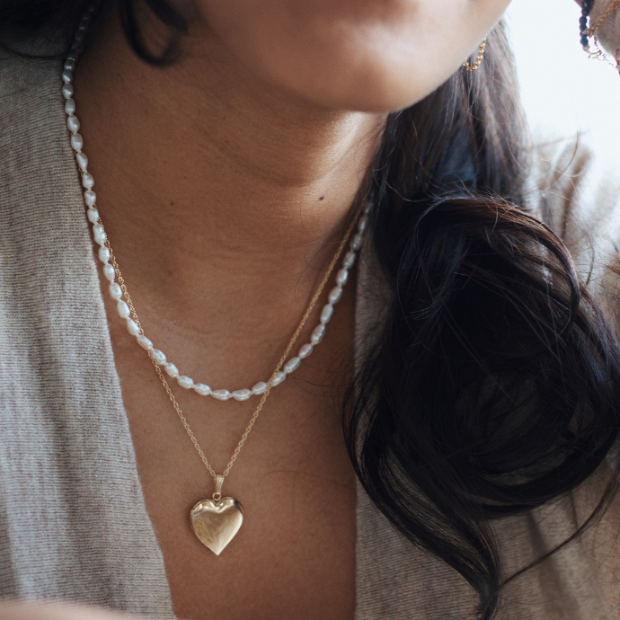 reis pearl necklace