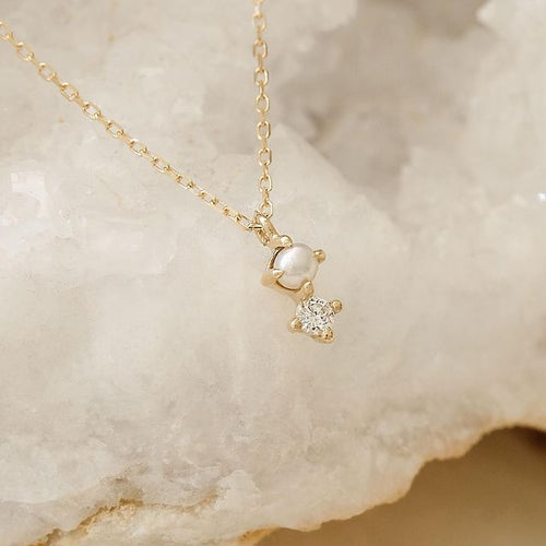 14K Gold Diamond Pearl Necklace