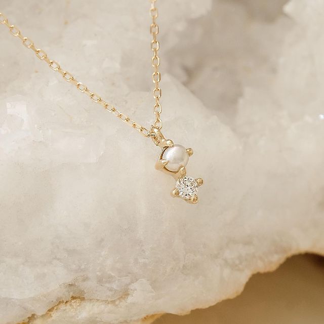 14K Gold Diamond Pearl Necklace