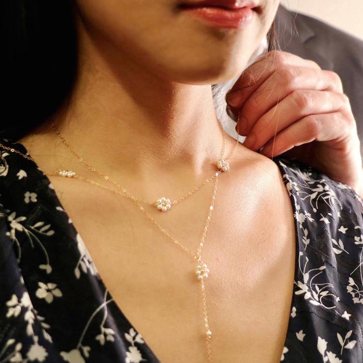 Daisy pearl on sale necklace